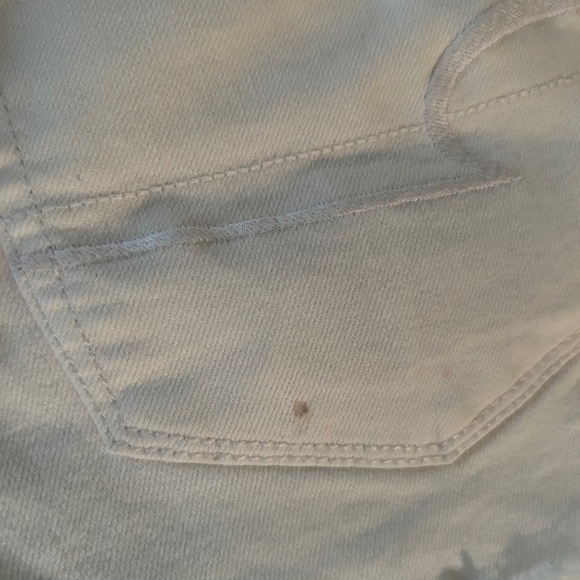American Eagle white denim stretch shorts - Picture 7 of 7